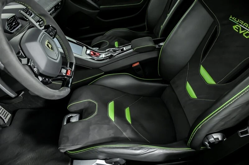 2022 Lamborghini - Image 21 of 31