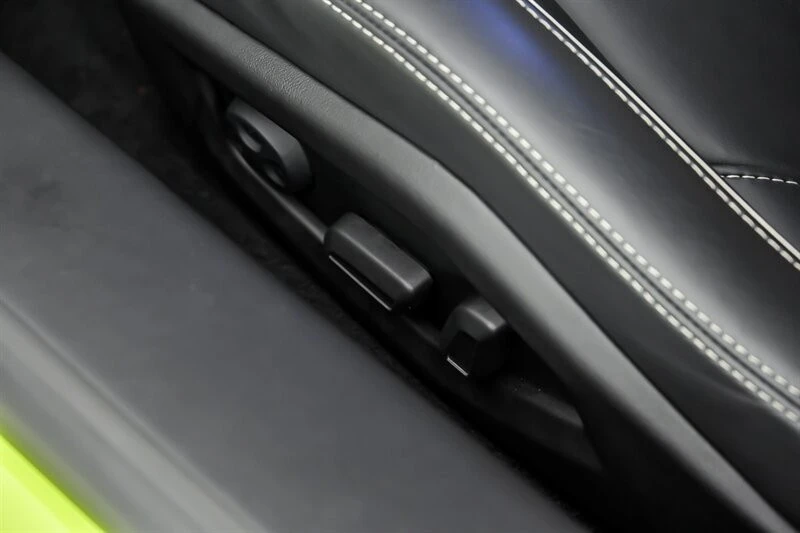 2022 Lamborghini Huracan - Image 26 of 31