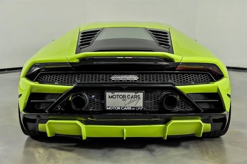 2022 Lamborghini Huracan - Image 9 of 31