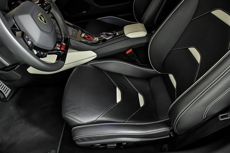 2022 Lamborghini Huracan - Image 23 of 31