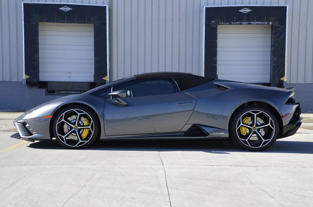 2022 Lamborghini Huracan LP610-2 EVO - Image 16 of 31
