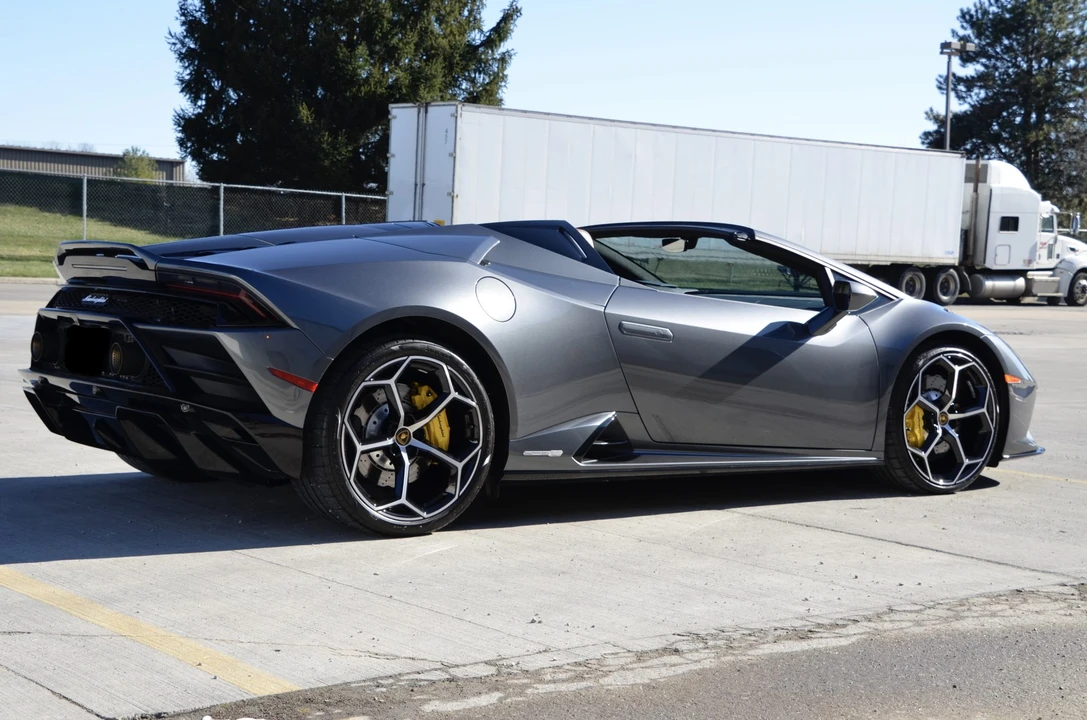 2022 Lamborghini Huracan LP610-2 EVO - Image 7 of 31