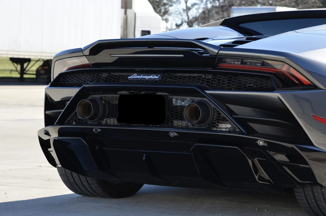 2022 Lamborghini Huracan LP610-2 EVO - Image 28 of 31