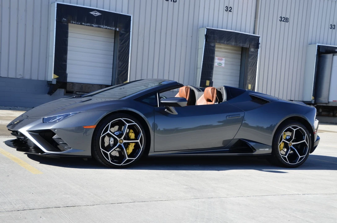 2022 Lamborghini Huracan LP610-2 EVO - Image 2 of 31