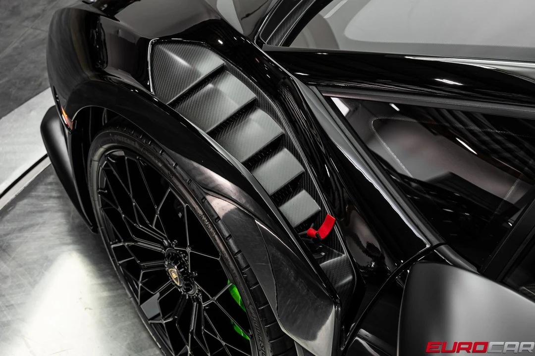2022 Lamborghini Huracan LP640-4 EVO - Image 15 of 31