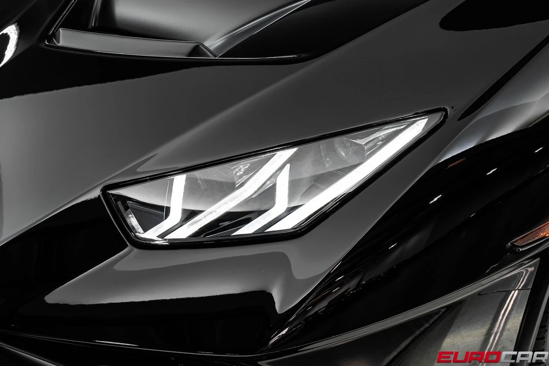 2022 Lamborghini Huracan LP640-4 EVO - Image 12 of 31