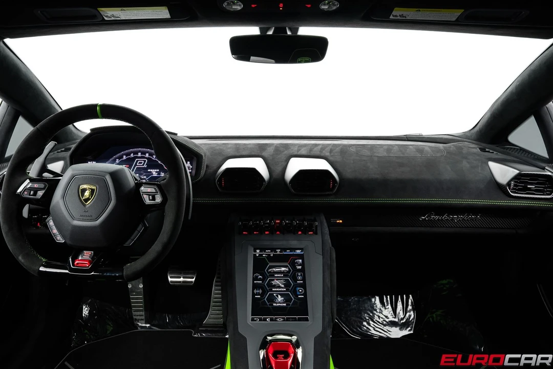 2022 Lamborghini Huracan LP640-4 EVO - Image 30 of 31