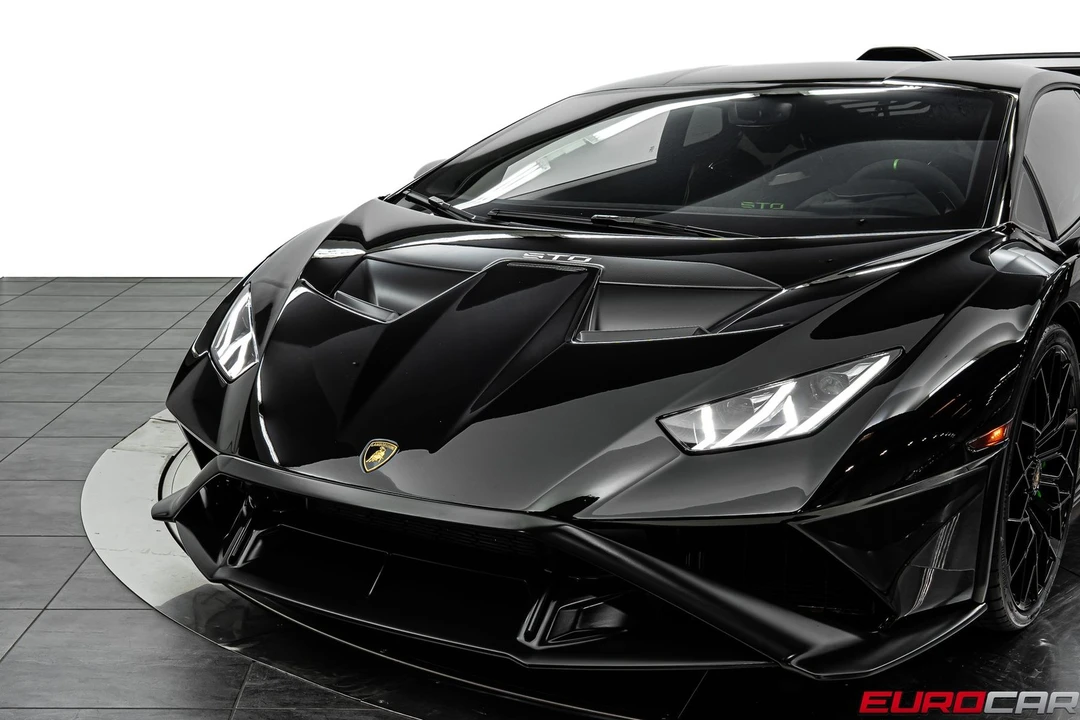 2022 Lamborghini Huracan LP640-4 EVO - Image 13 of 31