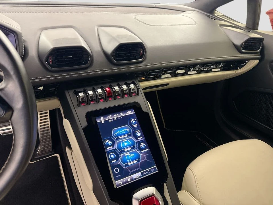 2022 Lamborghini Huracan LP610-2 EVO - Image 24 of 31