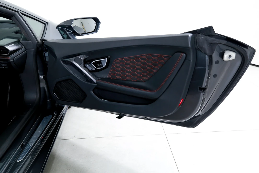 2022 Lamborghini Huracan LP610-2 EVO - Image 18 of 27