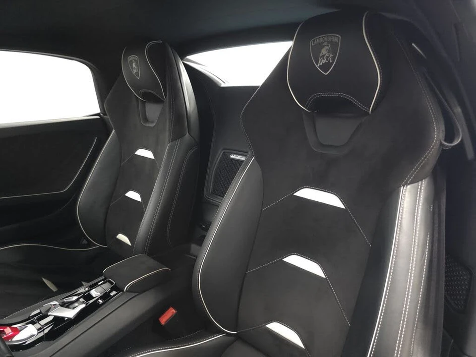 2022 Lamborghini Huracan LP610-2 EVO - Image 13 of 31