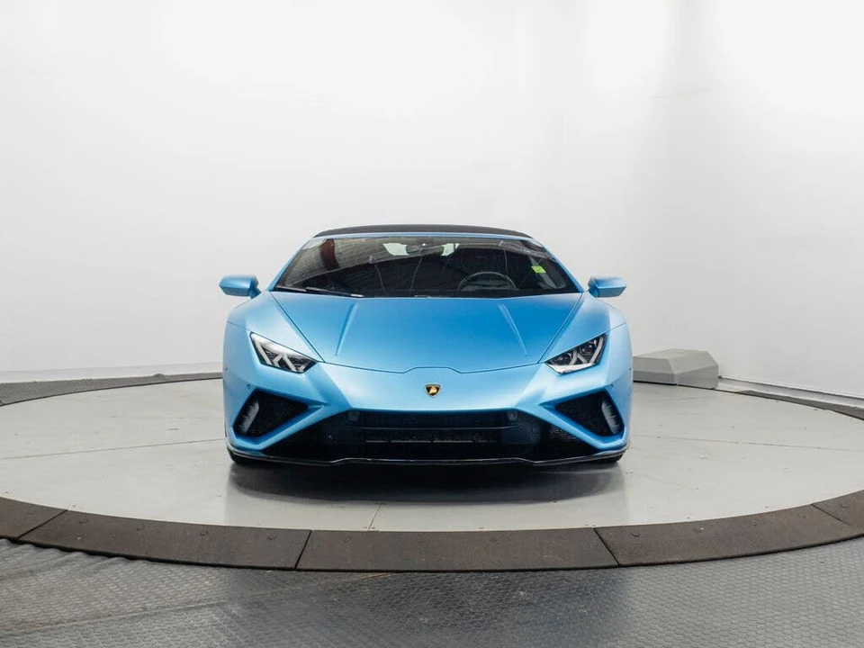 2022 Lamborghini Huracan LP610-2 EVO - Image 2 of 31