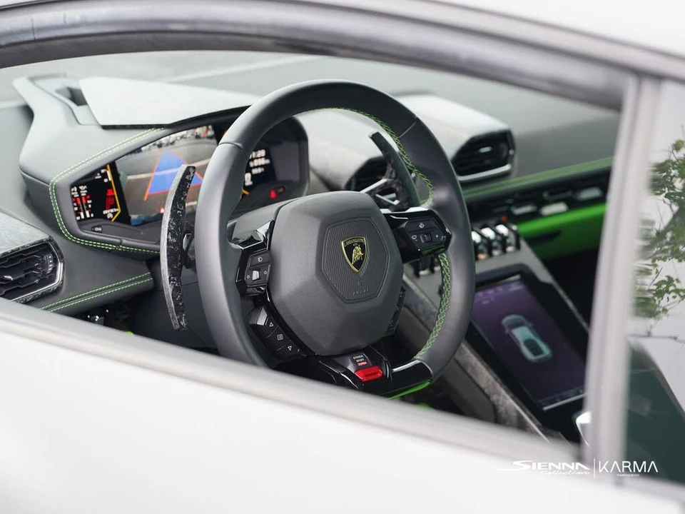 2022 Lamborghini Huracan LP610-2 EVO - Image 30 of 31