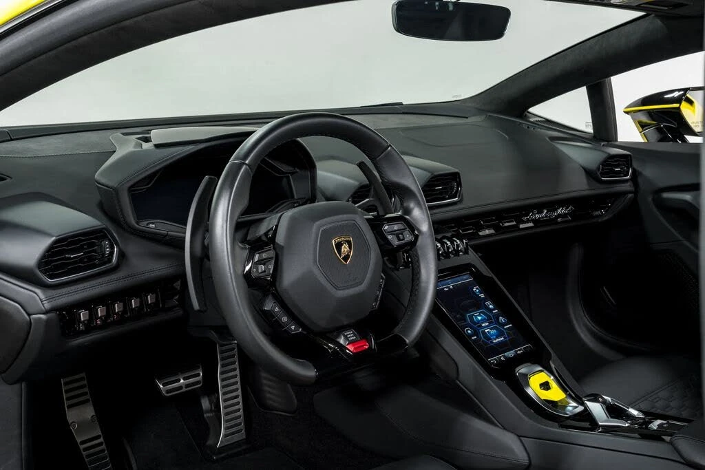 2022 Lamborghini Huracan LP640-4 EVO - Image 12 of 31
