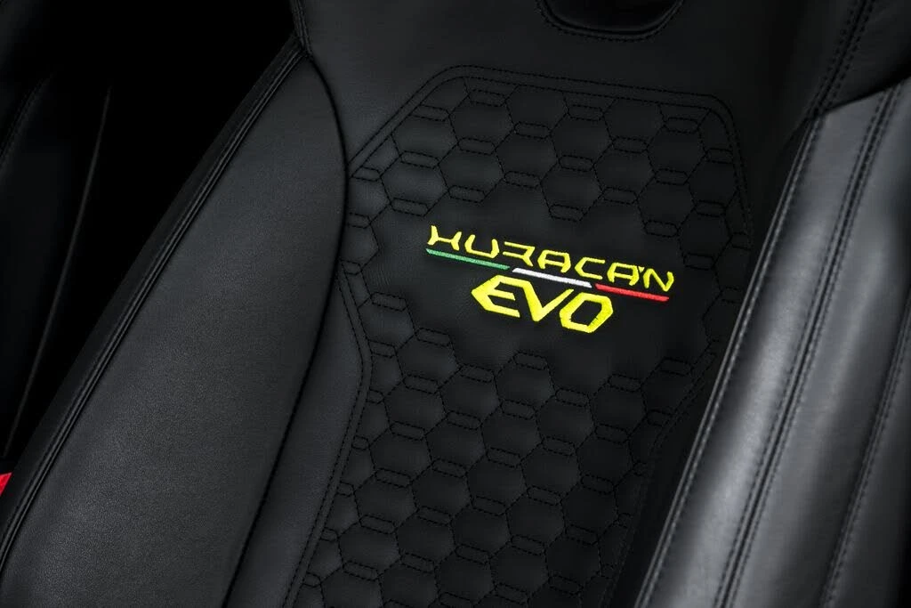 2022 Lamborghini Huracan LP640-4 EVO - Image 21 of 31