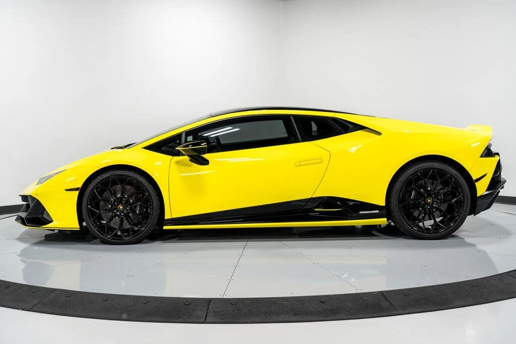 2022 Lamborghini Huracan LP640-4 EVO - Image 6 of 31
