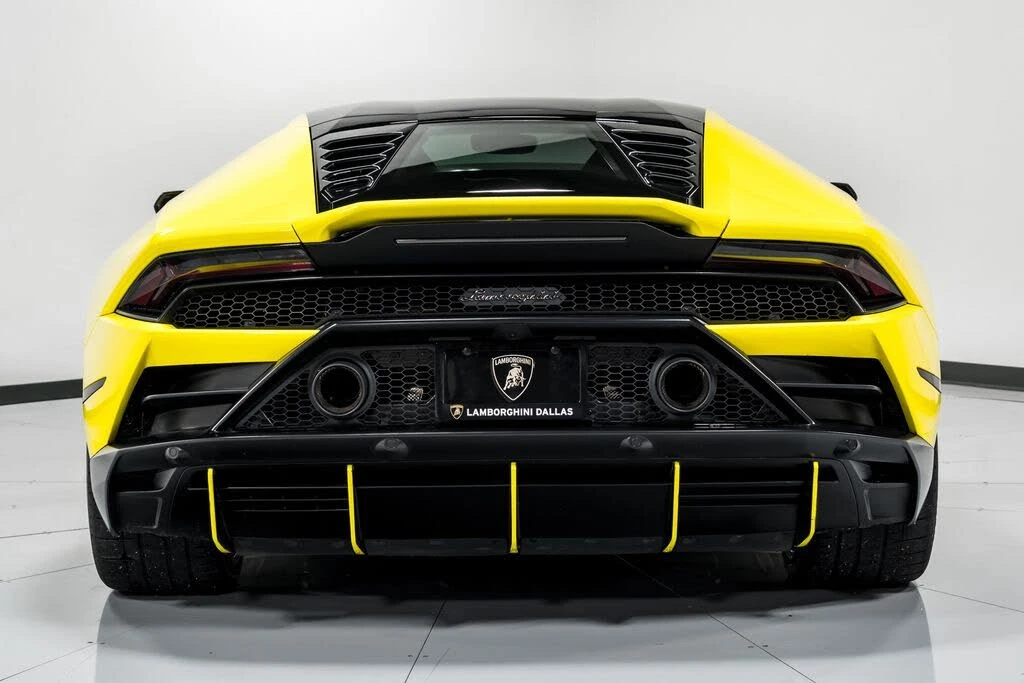 2022 Lamborghini Huracan LP640-4 EVO - Image 4 of 31