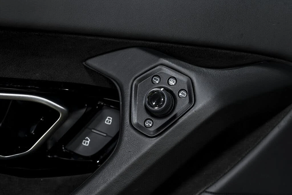 2022 Lamborghini Huracan LP640-4 EVO - Image 10 of 31