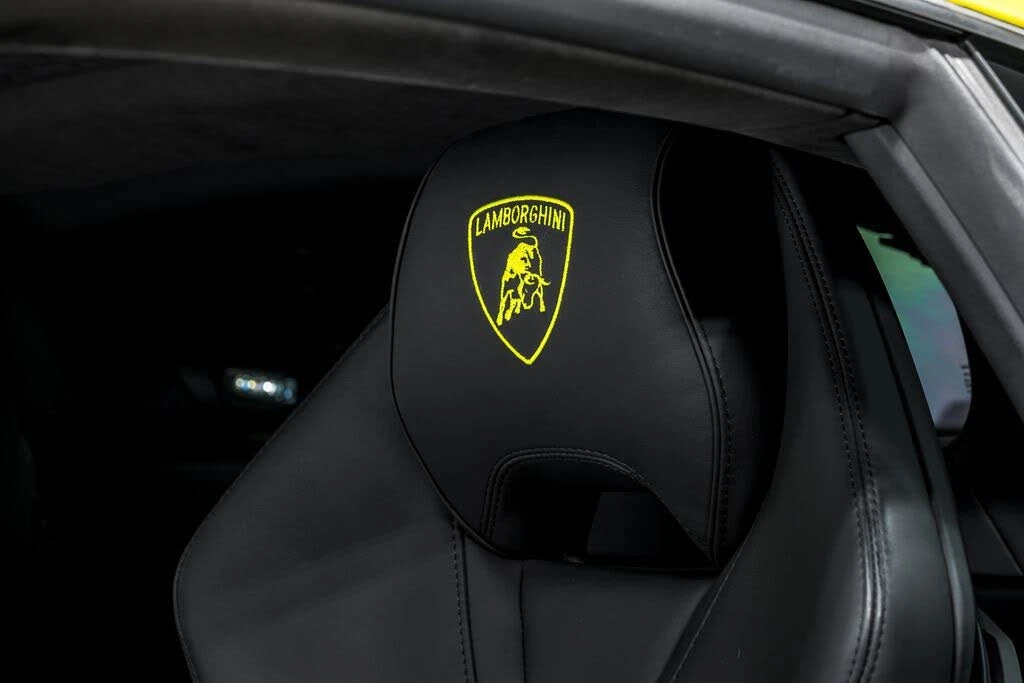 2022 Lamborghini Huracan LP640-4 EVO - Image 20 of 31