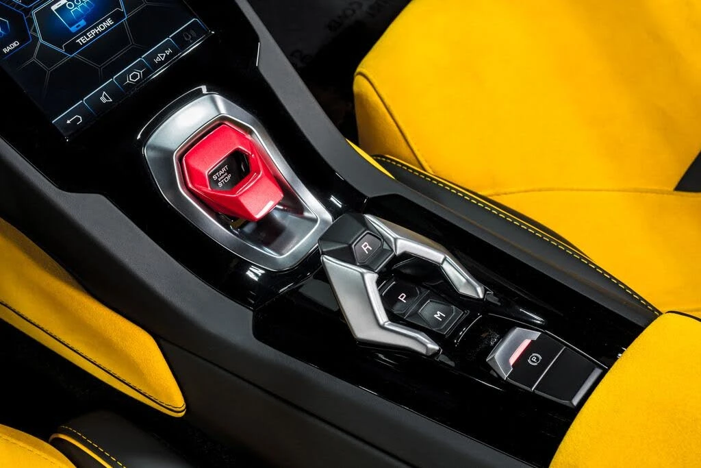2022 Lamborghini Huracan LP640-4 EVO - Image 28 of 31