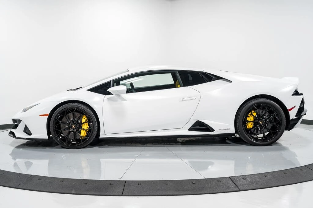 2022 Lamborghini Huracan LP640-4 EVO - Image 6 of 31
