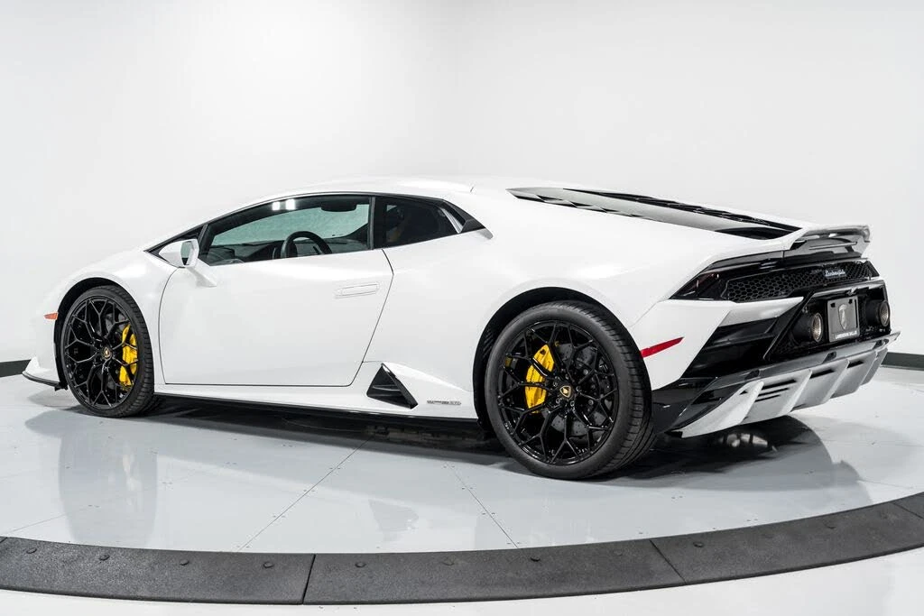 2022 Lamborghini Huracan LP640-4 EVO - Image 5 of 31