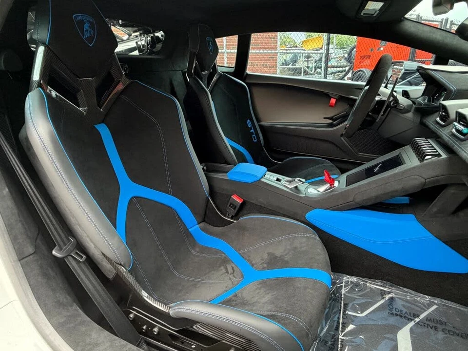 2022 Lamborghini Huracan LP640-2 STO - Image 16 of 31