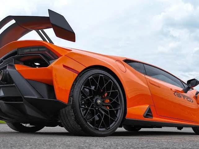 2022 Lamborghini Huracan - Image 12 of 20