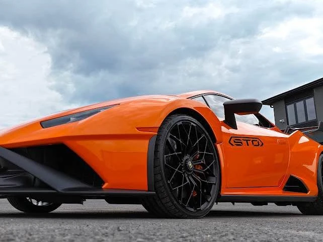 2022 Lamborghini Huracan - Image 10 of 20