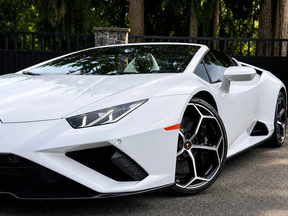 2022 Lamborghini Huracan - Image 2 of 20