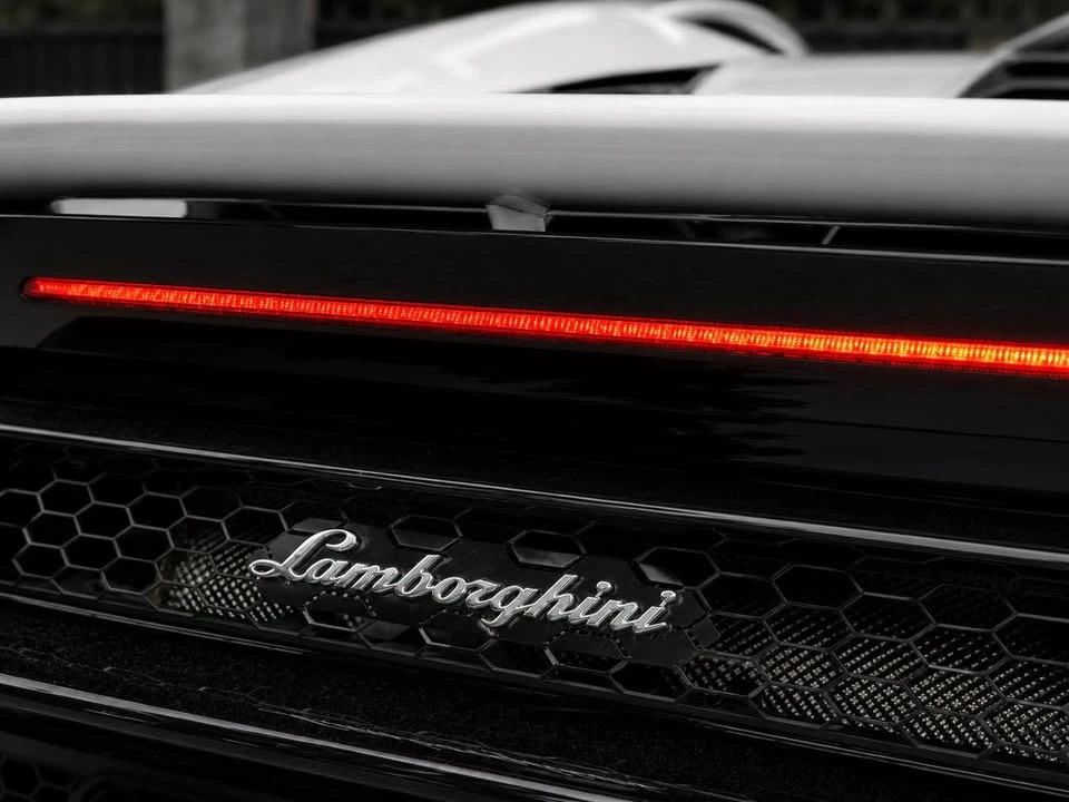 2022 Lamborghini Huracan - Image 9 of 20