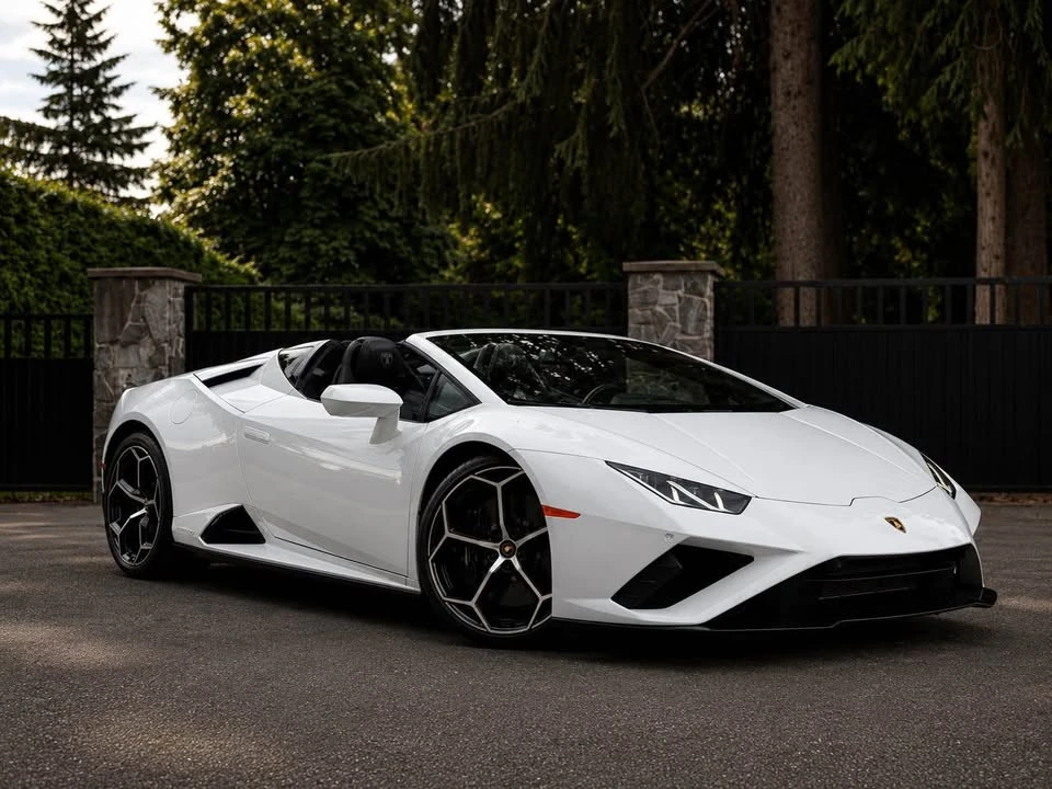 2022 Lamborghini Huracan - Image 12 of 20