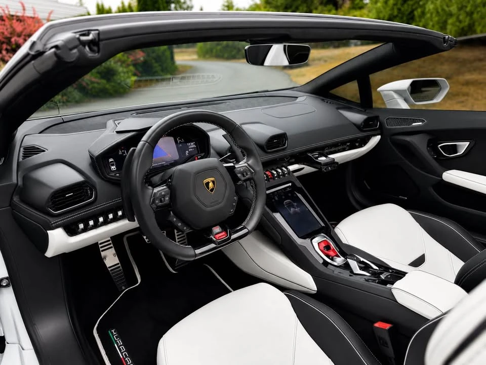 2022 Lamborghini Huracan - Image 16 of 20