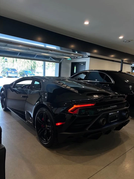 2022 Lamborghini Huracan - Image 2 of 12