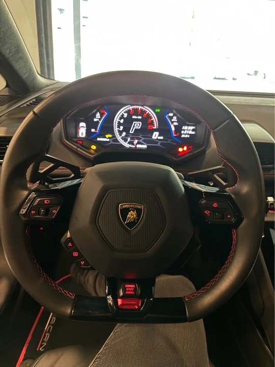 2022 Lamborghini Huracan - Image 5 of 12