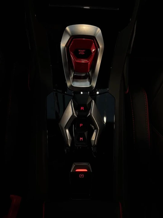 2022 Lamborghini Huracan - Image 8 of 12