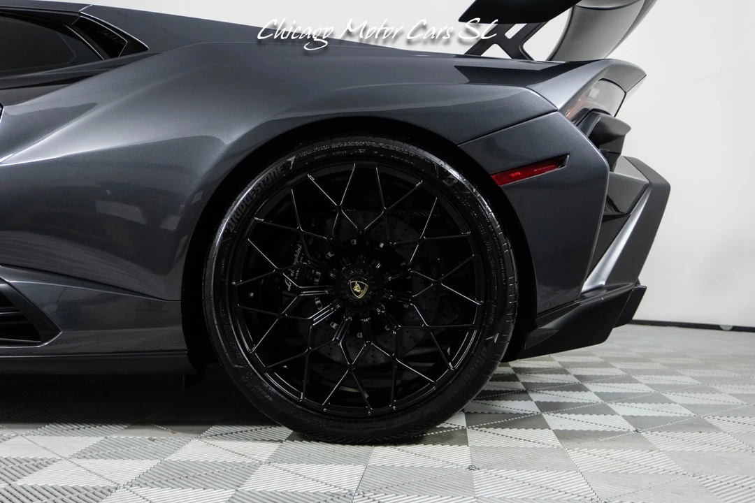 2022 Lamborghini Huracan - Image 4 of 31