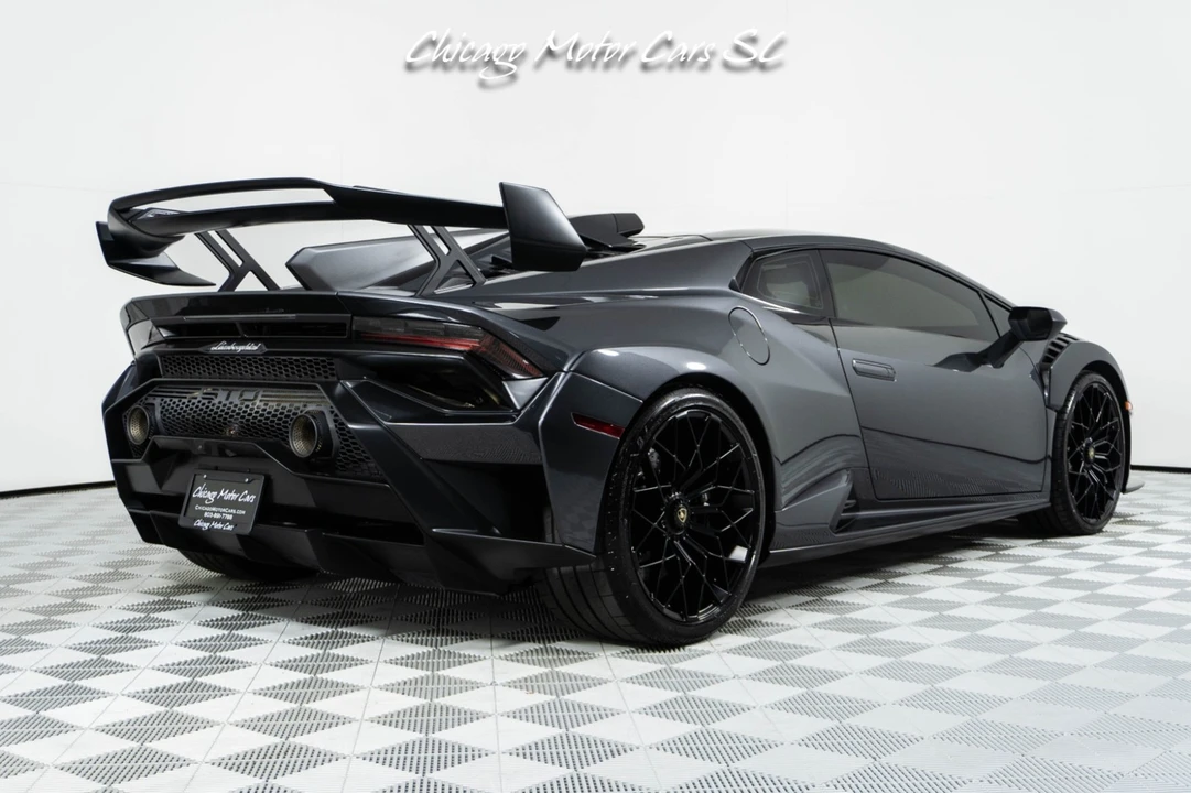 2022 Lamborghini Huracan - Image 19 of 31