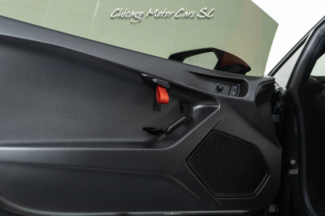 2022 Lamborghini Huracan - Image 25 of 31