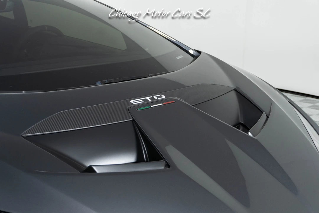 2022 Lamborghini Huracan - Image 13 of 31