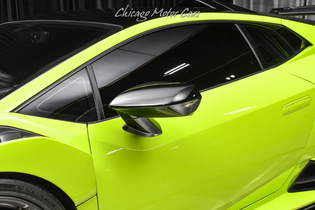 2022 Lamborghini Huracan - Image 27 of 31
