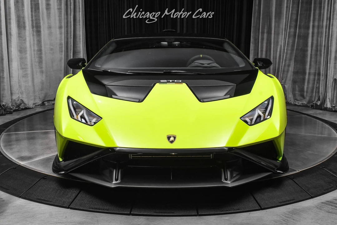 2022 Lamborghini Huracan - Image 7 of 31