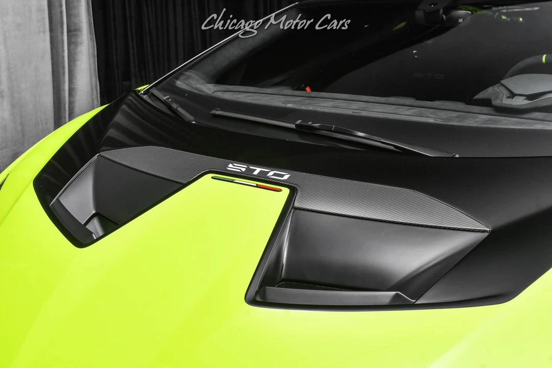 2022 Lamborghini Huracan - Image 25 of 31