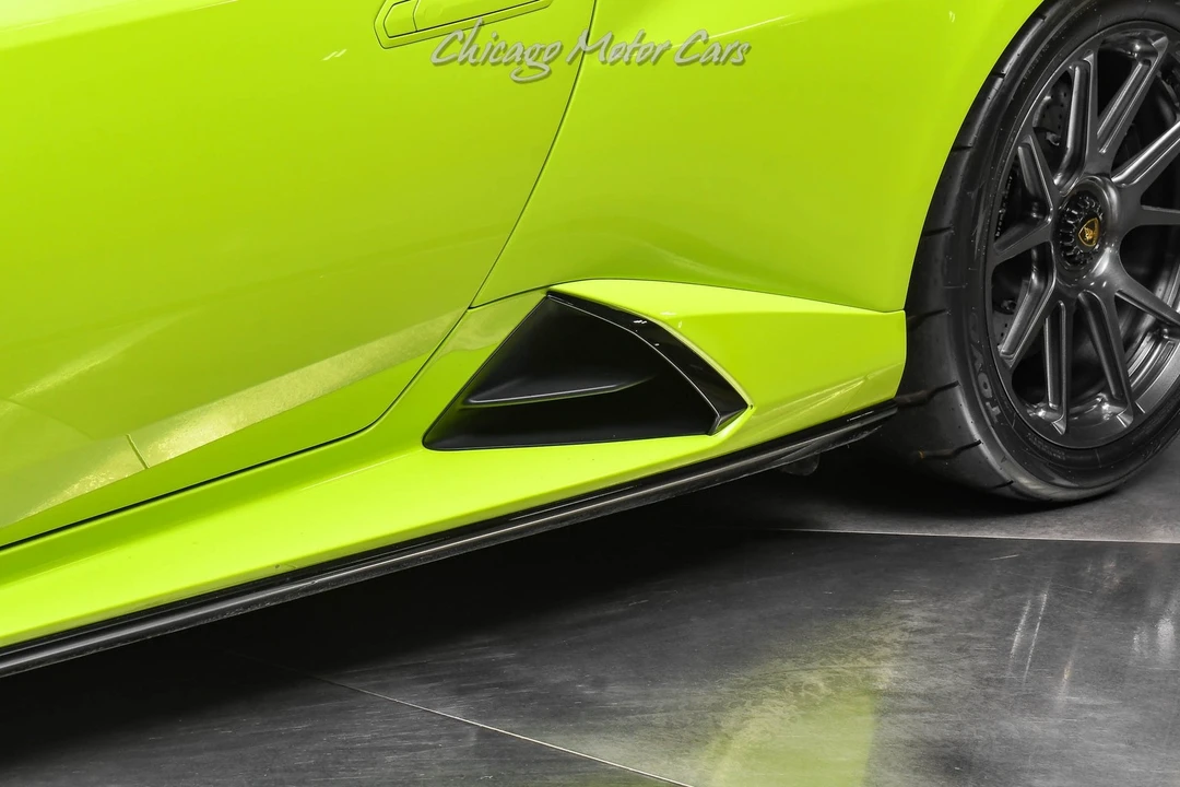 2022 Lamborghini Huracan - Image 29 of 31