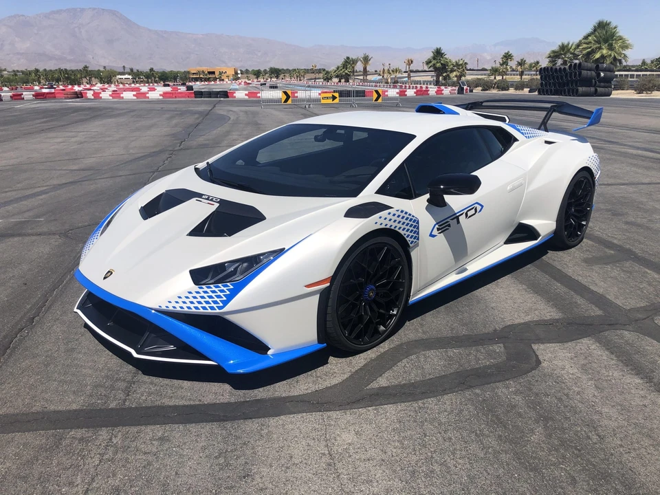 2022 Lamborghini Huracan LP640-2 STO - Image 2 of 31