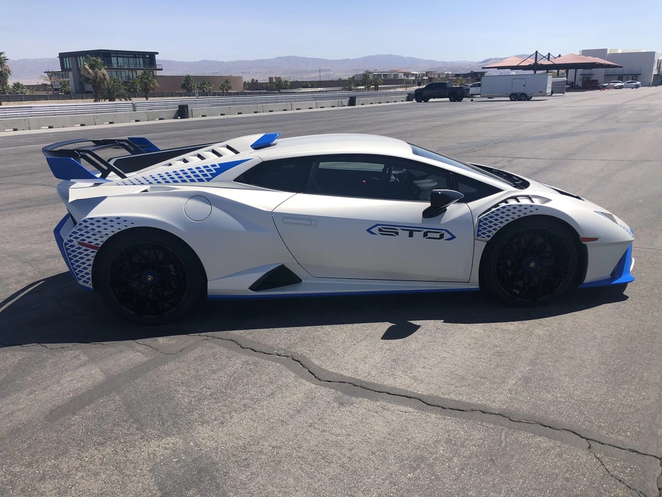2022 Lamborghini Huracan LP640-2 STO - Image 7 of 31