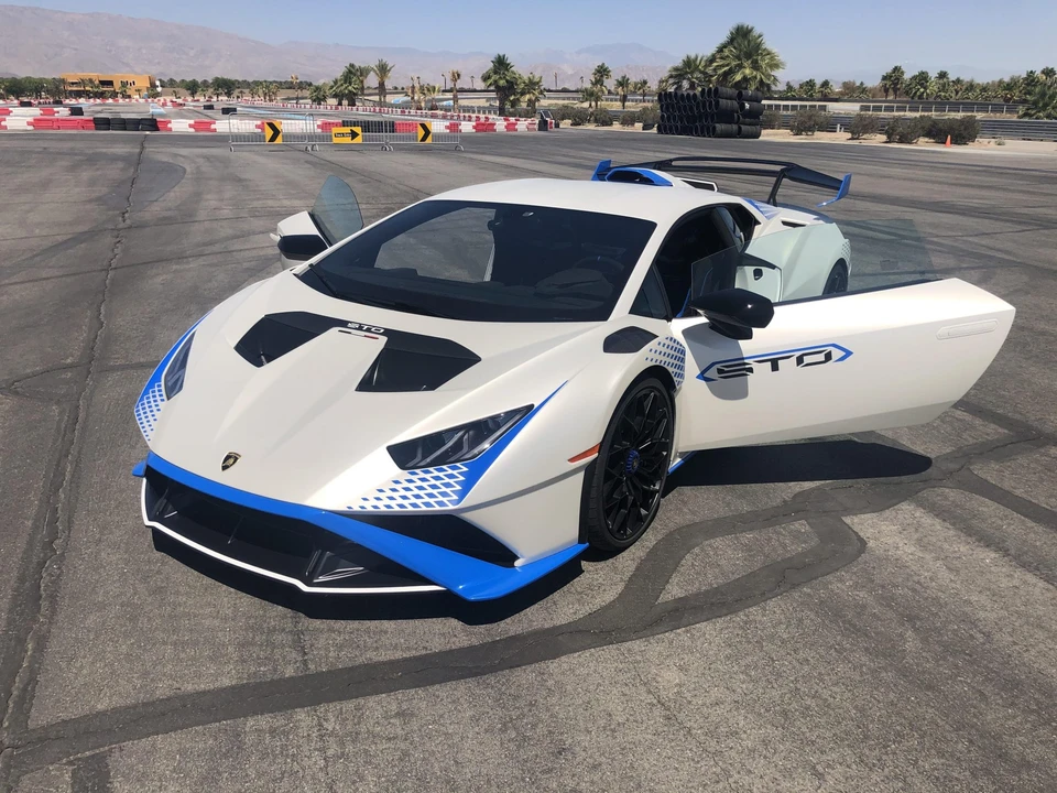 2022 Lamborghini Huracan LP640-2 STO - Image 12 of 31