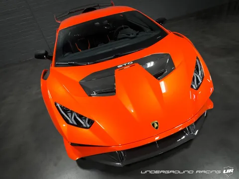 2022 Lamborghini Huracan STO