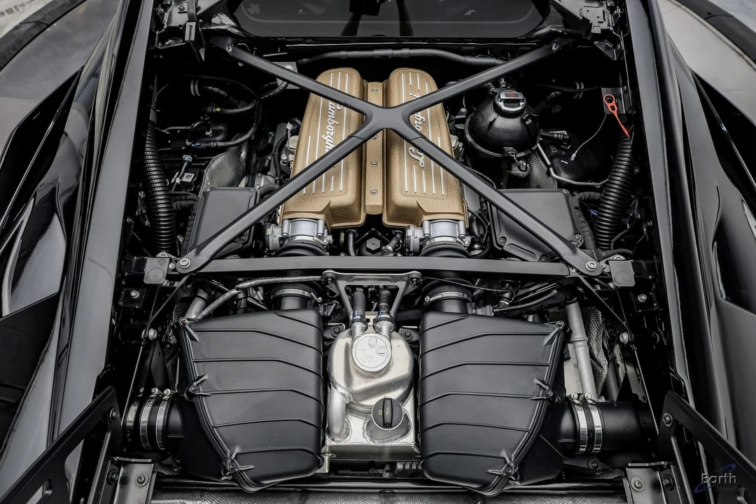 2022 Lamborghini Huracan - Image 4 of 31