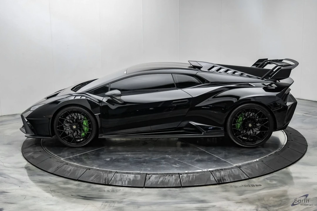 2022 Lamborghini Huracan - Image 9 of 31